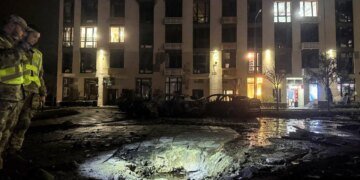 Атака на Київ – ворожий дрон впав на території ЖК, де живе футболіст “Динамо”