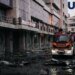 У Києві ворожий дрон влучив в офісну будівлю – кадри з місця подій
