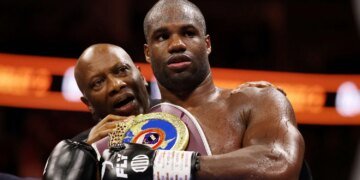 Дюбуа зберіг титул WBO, здобувши нищівну перемогу над Вордлі