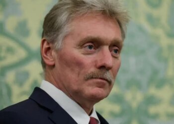 Песков назвал регулярные прилеты БПЛА «последней судорогой» и пообещал все исправить