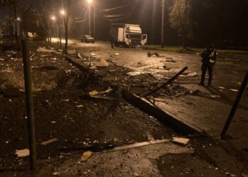 Россия убила 21-летнюю девушку в Киеве: восемь раненых, повреждены метро и 25-этажный дом