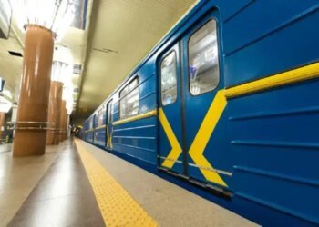 Київське метро відновило рух на "червоній" лінії після обстрілу 19 жовтня