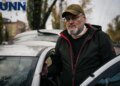 Сім швів: уламок поранив чоловіка в шию під час обстрілу університету Києві – фоторепортаж