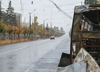 Закопали оружие, остановили попутку: СБУ поймала двух беглецов с российского фронта на пути в Киев