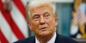 FT: Белый дом лихорадит перед выборами