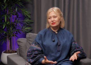 Путин и его ракеты стали самым эффективным украинизатором: интервью с Ларисой Ницой
