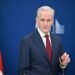 Премьер Норвегии второй день подряд оправдывается за разговор с Путиным