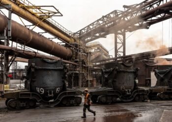 Макроекономічний шок та дефіцит валюти: зупинка металургії загрожує всій українській економіці