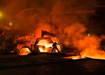 Експорт морем став смертельною лотереєю: як війна б’є по українській металургії