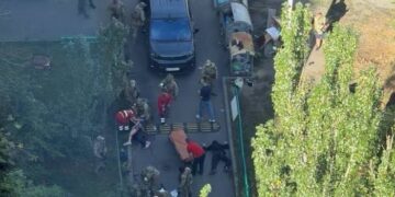 Гучна перестрілка в Києві: тепер СБУ та ГУР мають пояснити ще й мовне питання