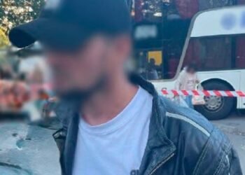 Небезпечна поїздка не відбулася: у Києві судитимуть чоловіка з гранатою