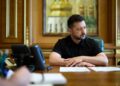 Зеленский в интервью Bloomberg: “Были сделаны шаги, чтобы убедить Украину капитулировать”