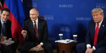 NYT: Трамп вывел Россию из-под санкций закона Грэма, чтобы сбить цены на бензин перед выборами