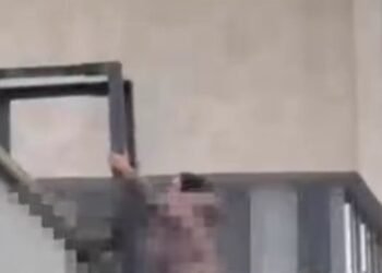 Без штанів і на даху: що відбувалося в Києві та чому викликали спецслужби