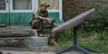 Маск испугался удара РФ по Starlink и настаивает на гражданском использовании спутников